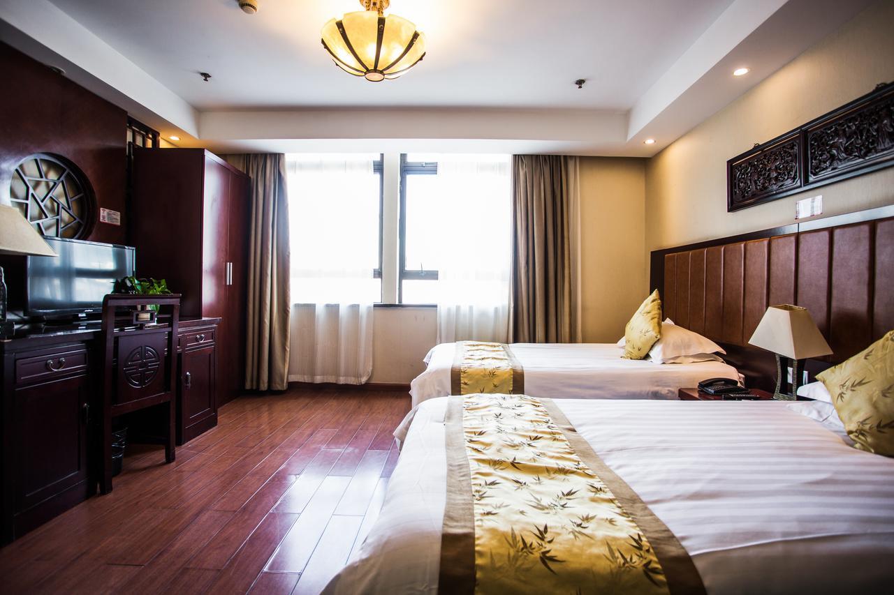 Royal Court Hotel Shanghai Exterior foto